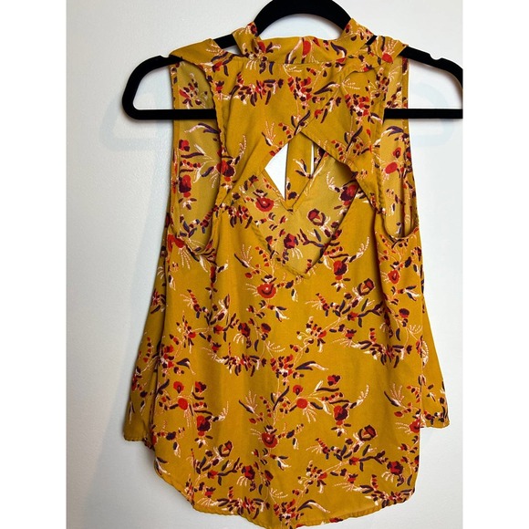 ASTR the Label Blouse Tie Neck Feature Business Preppy Open Back Size  XS - Picture 5 of 7